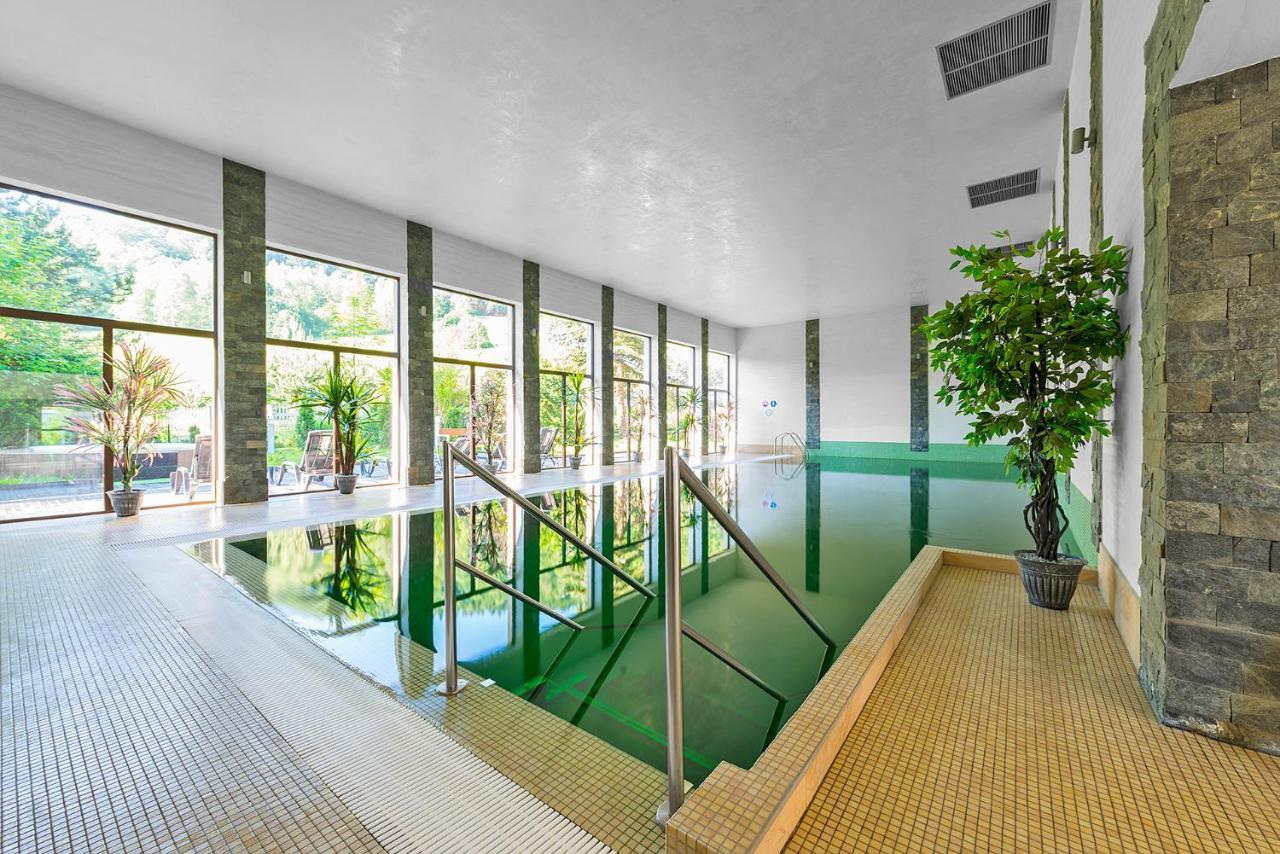 Hotel Olivia Medical Spa Skomielna Czarna Buitenkant foto