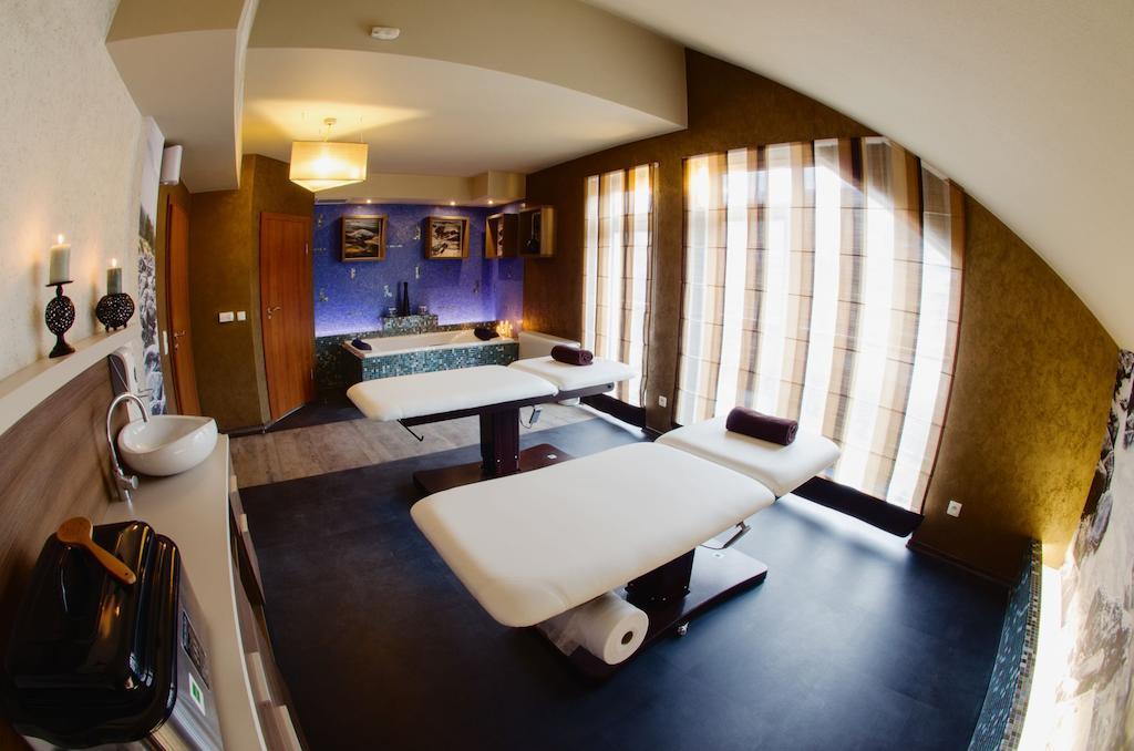 Hotel Olivia Medical Spa Skomielna Czarna Buitenkant foto